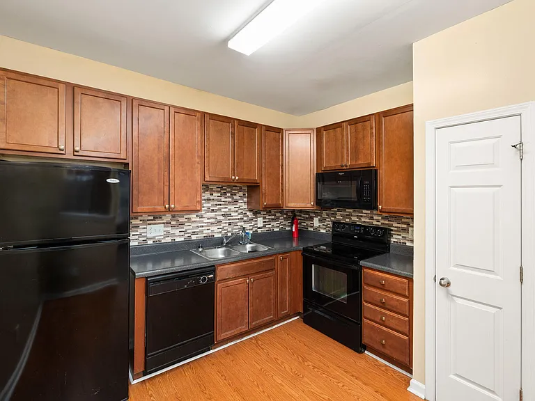 401 Coalinga Ln #108 — Photo 7