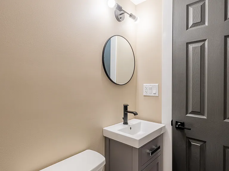 4341 Wisconsin Ave — Photo 19