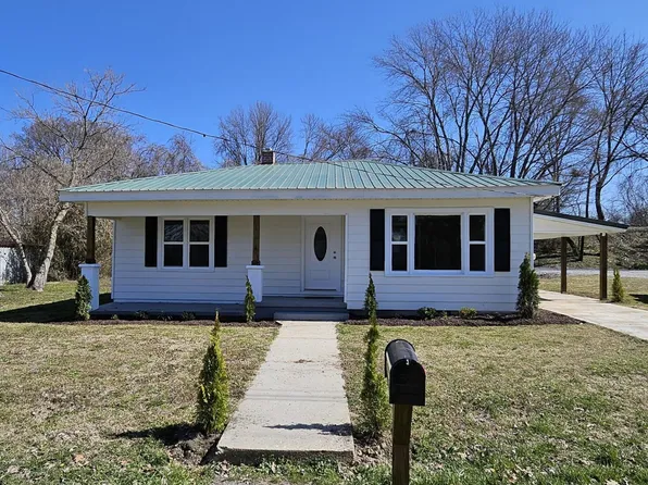 521 N Main St, Dyer, TN 38330