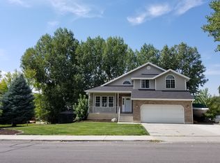 10011 N Oak Rd W, Cedar Hills, UT 84062