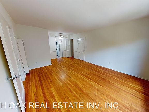 4th image of 1232 McClellan Dr