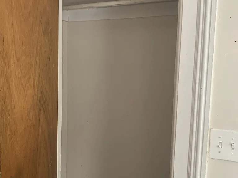 1225 S Plymouth Ave #4 — Photo 10