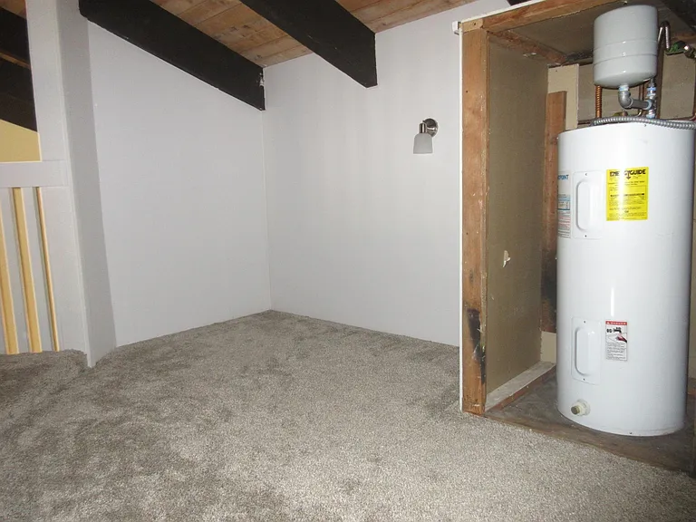 21515 N Village Blvd #5 — Photo 17