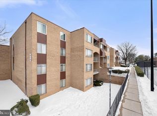 416 Girard St #T2, Gaithersburg, MD 20877