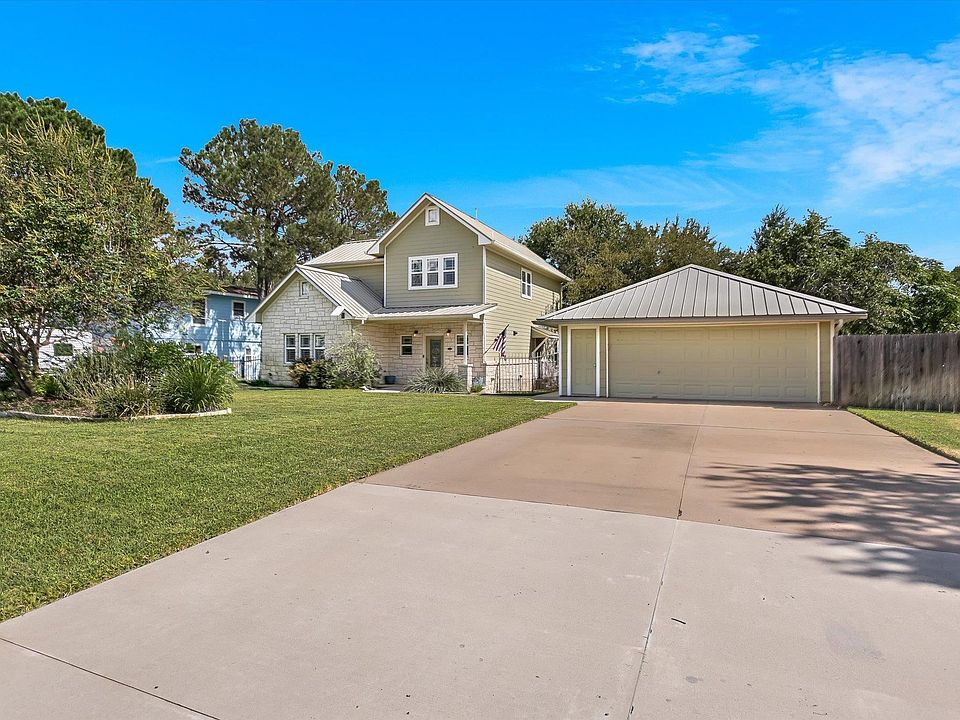 1st image of 218 Winding Way
