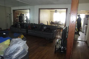1807 Starr  image 1 of 12