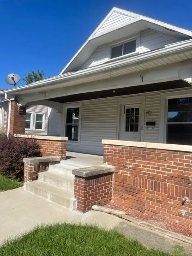 3 bed, 1700 sqft, $1,495 — Photo 1