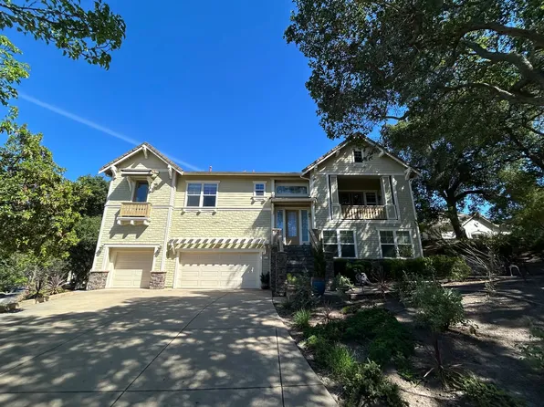 8732 Wild Iris Dr, Gilroy, CA 95020