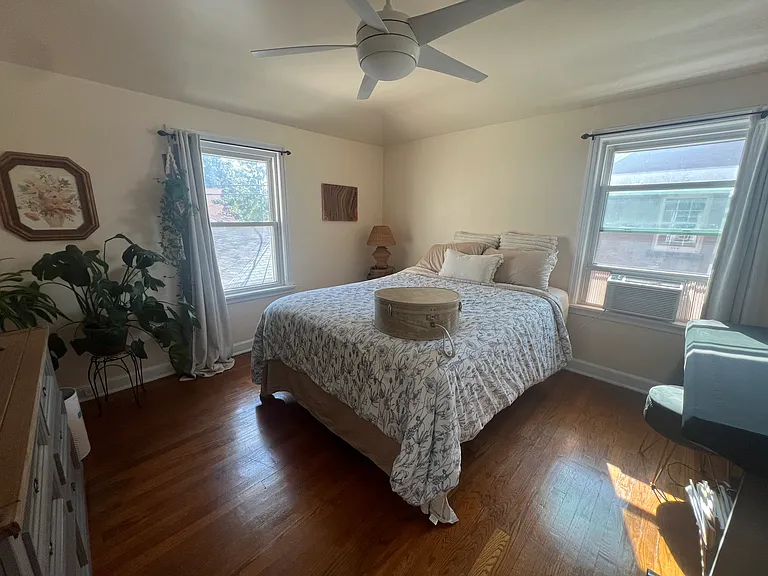 4856 N Port Washington Rd — Photo 6