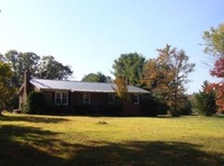 11104 Dickerson Mill Rd, Moneta, VA 24121
