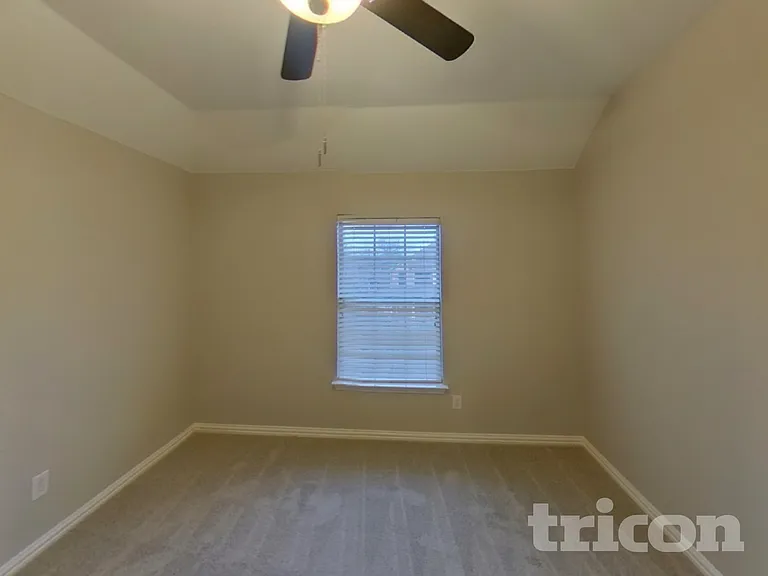 1980 Creekside Dr — Photo 16