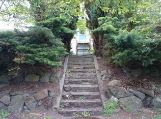 9850 60th Ave S, Seattle, WA 98118