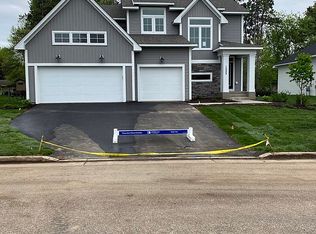 1353 Bluff Border Rd, New Richmond, WI 54017