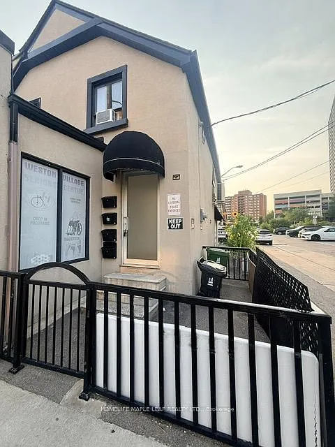 8 John St #A