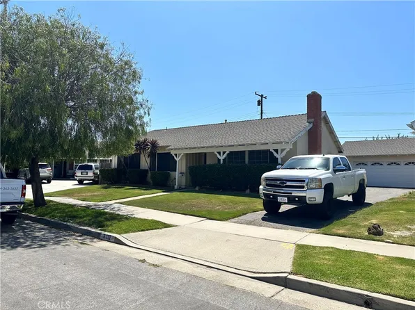 6112 Kelley Cir, Huntington Beach, CA 92647