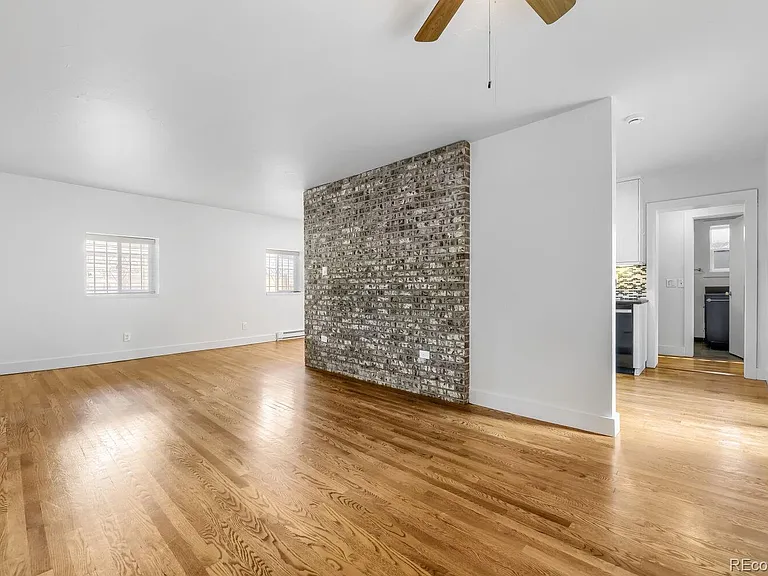747 E Arkansas Ave — Photo 3