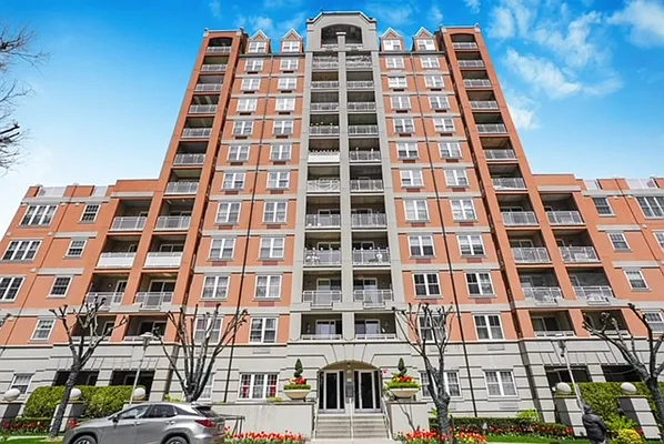 Sold by Golden Real Corp. | media 1