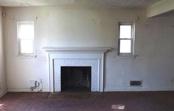3rd image of 6922 Gateway Blvd
