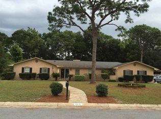 7710 Lancelot Dr, Pensacola, FL 32514