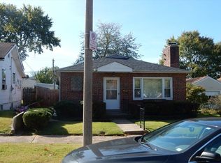 6804 Sutherland Ave, Saint Louis, MO 63109