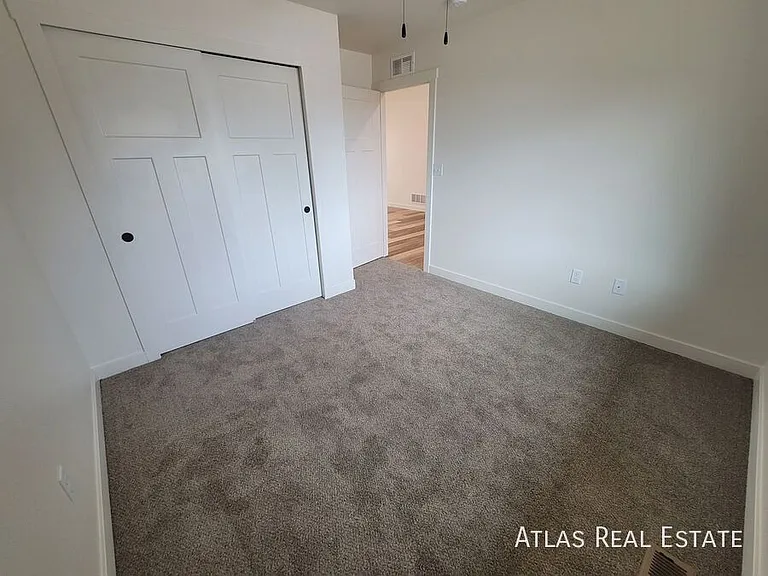 829 S Laurue Dr — Photo 15