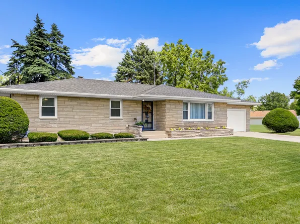 2225 Arden Pl, Joliet, IL 60435