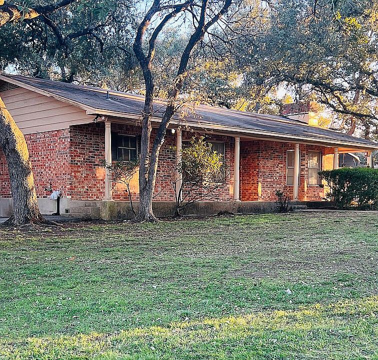 2703 Philo St, San Marcos, TX 78666 Zillow