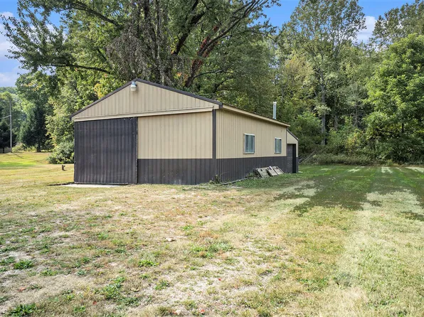 7849 S Main St, Newaygo, MI 49337