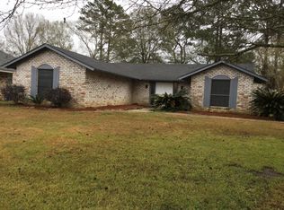 910 Angee Dr, Denham Springs, LA 70726