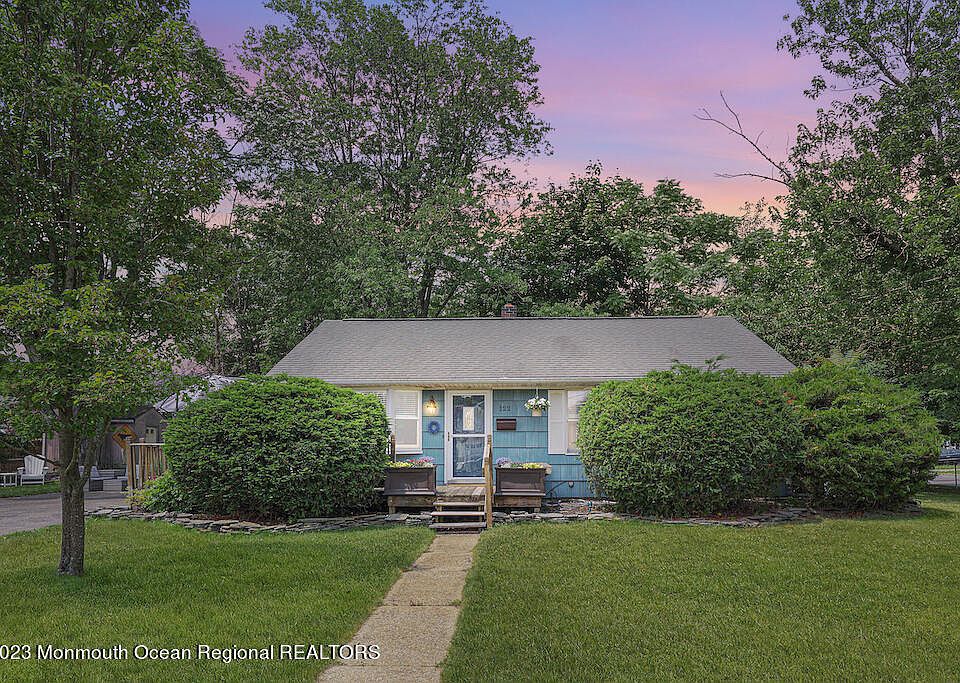 122 Dickinson Avenue, Toms River, NJ 08753 Zillow
