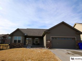 2004 S 197th St, Omaha, NE 68130