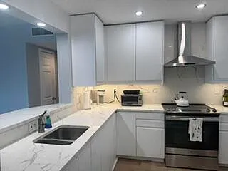 1170 N Federal Hwy #604 — Photo 19
