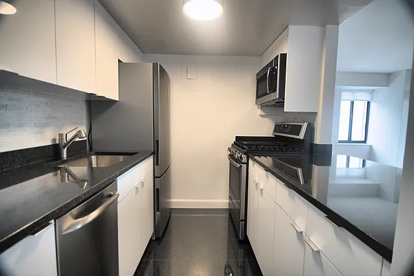 Rented by Kian Realty | media 2