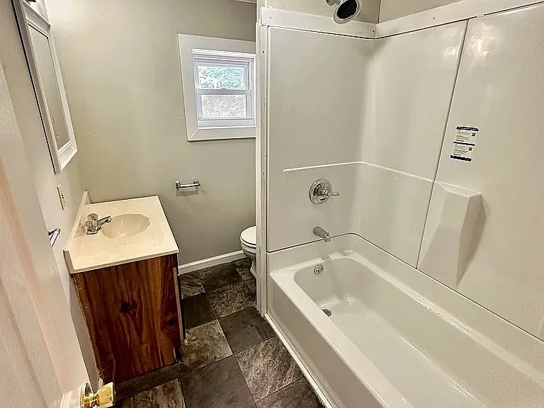 503 Lincoln St — Photo 20