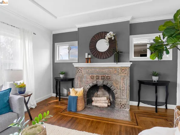 5628 Laverne Ave, Oakland, CA 94605