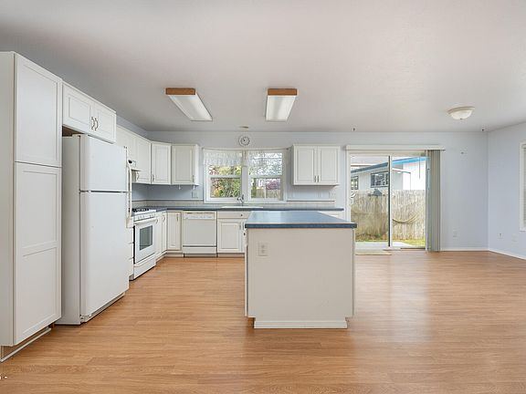 2nd image of 3467 NW Oar Ave