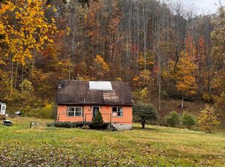 1126 Drews Crk, Naoma, WV 25140