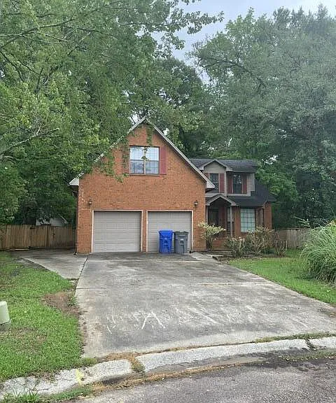 2286 E Tulane Rd — Photo 2