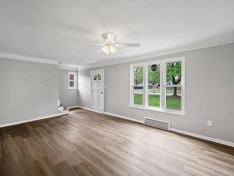 21001 Priday Ave — Photo 26