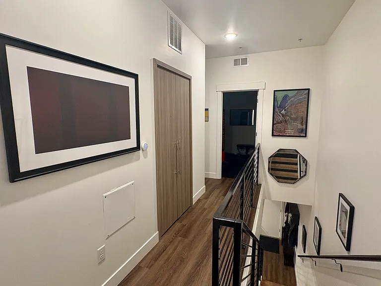 877 S 200 W — Photo 41