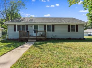 216 S Nettleton St, Cameron, MO 64429