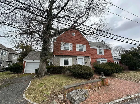 4 Sealy, Lawrence, NY 11559