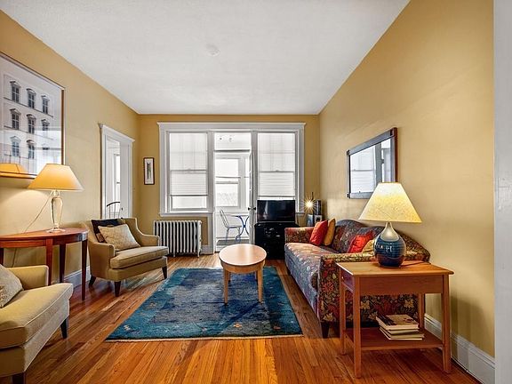 4th image of 238 S Huntington Ave APT 12A