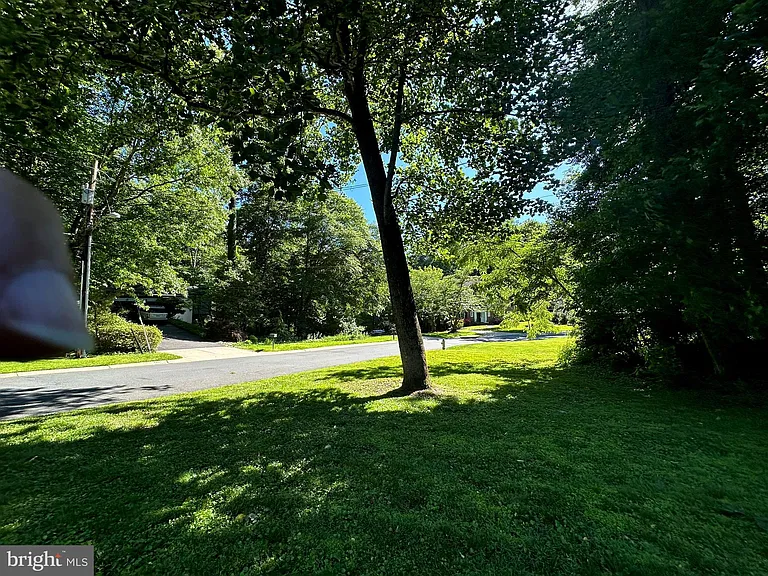 6900 Heatherhill Rd — Photo 6