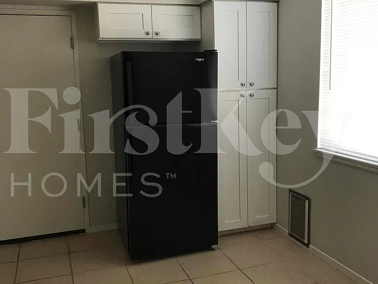 1810 Renada Cir — Photo 6