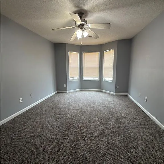549 Maggie Ln — Photo 8