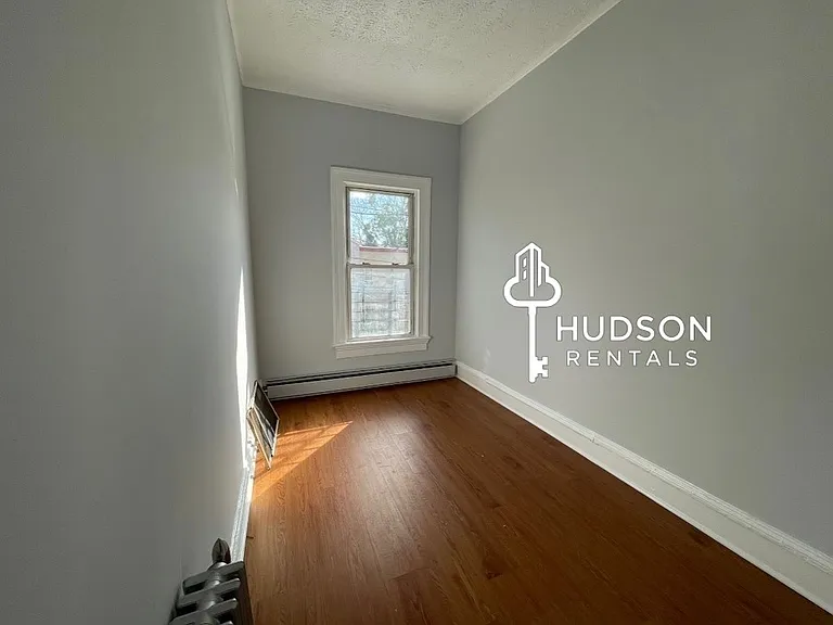 56 Jewett Ave #3 — Photo 3