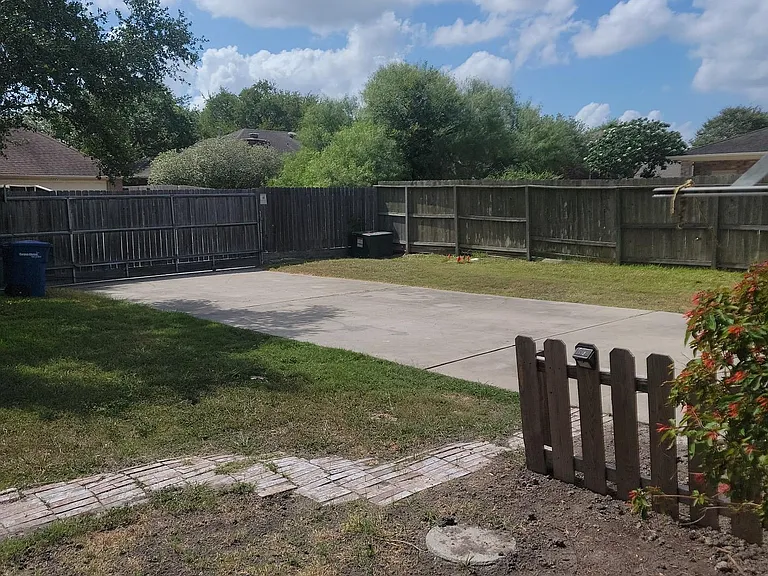 4530 Oso Pkwy — Photo 15
