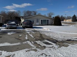 1016 S Huron Rd, Kawkawlin, MI 48631