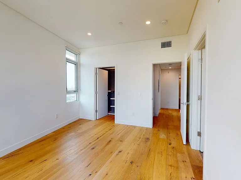 938 S Orange Grove Ave #203 — Photo 22